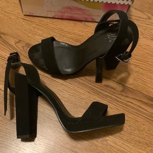Black pump heels
